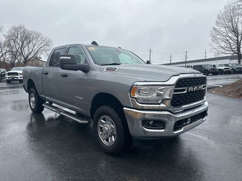 Used 2024 RAM 2500 Big Horn w/ Bed Utility Group image 3