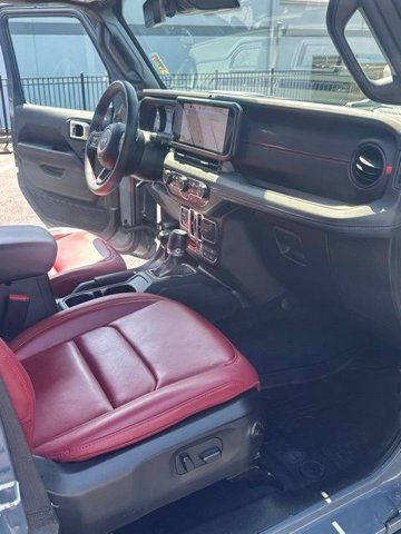 Certified 2024 Jeep Wrangler Unlimited Rubicon 392 AWD/4WD image 25
