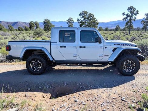 Used 2023 Jeep Gladiator Mojave w/ Cold Weather Group AWD/4WD image 7