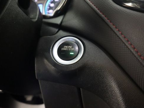 Used 2023 Chevrolet Equinox RS w/ LPO, Floor Liner Package image 40