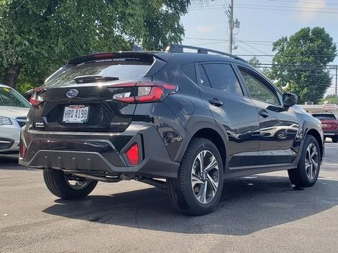 Used 2025 Subaru Crosstrek 2.0i Premium image 3