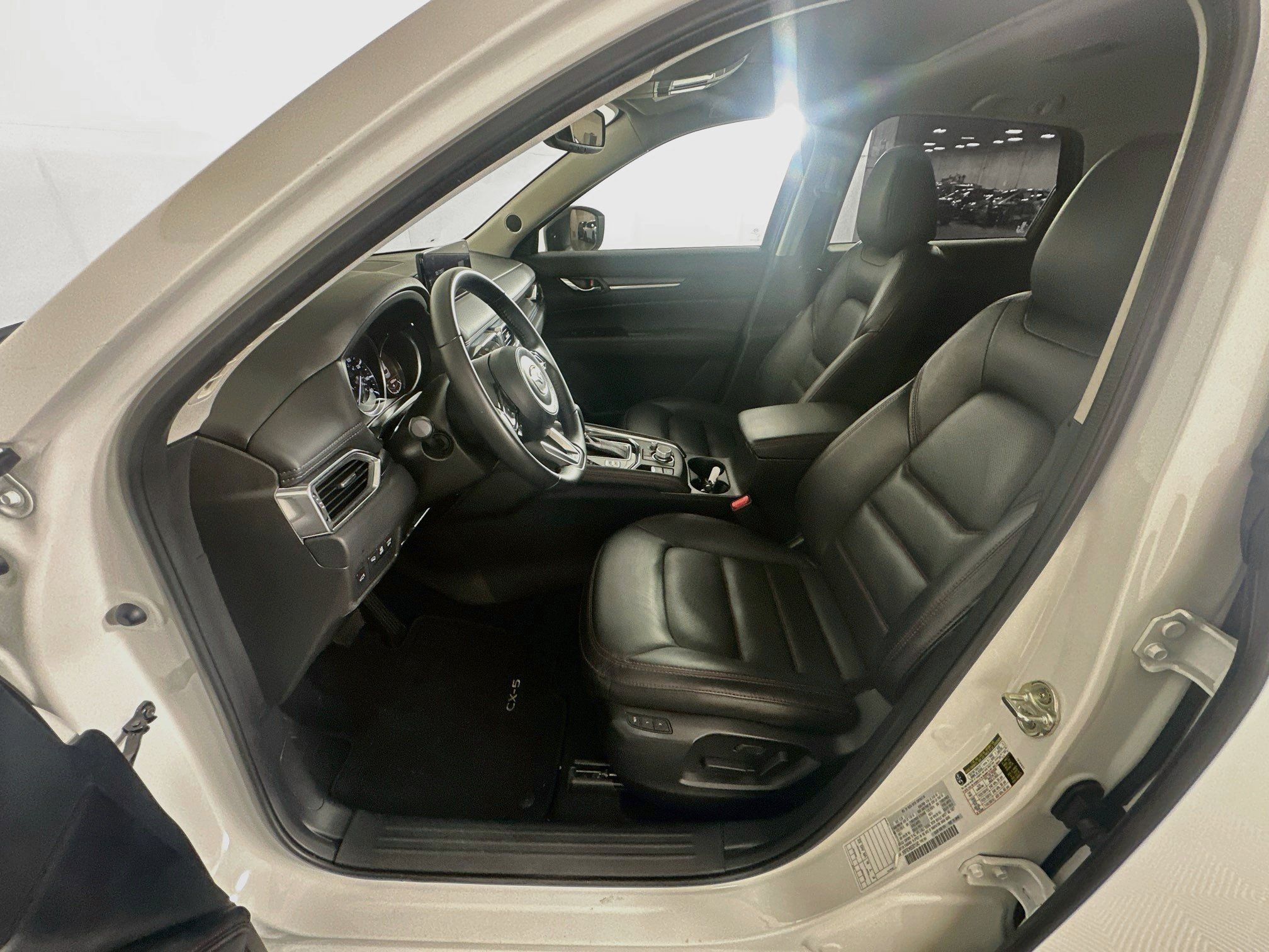 Used 2025 MAZDA CX-5 Carbon Edition AWD/4WD image 13