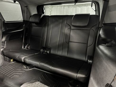 Used 2018 GMC Yukon SLT image 8