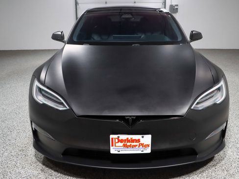 Used 2022 Tesla Model S Plaid image 4