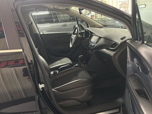 Used 2021 Buick Encore Preferred w/ Safety Package image 14