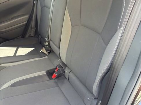 Used 2025 Subaru Crosstrek 2.0i Premium image 19