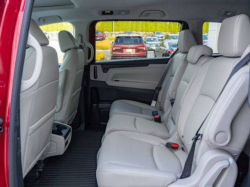 New 2026 Honda Odyssey EX-L image 11