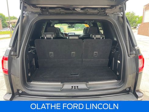 Used 2021 Lincoln Navigator Reserve AWD/4WD image 32