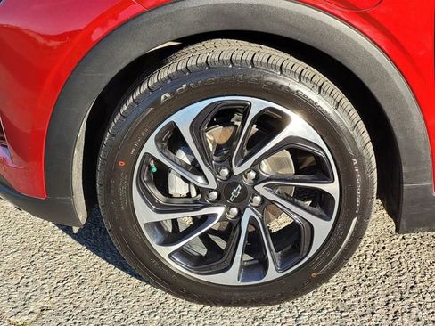 Used 2023 Chevrolet Bolt EUV Premier w/ Sun & Sound Package image 10