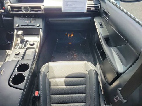 Used 2016 Lexus IS 200t RWD image 15