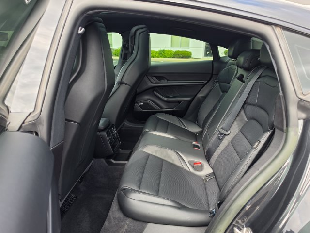 Used 2023 Porsche Taycan RWD image 39