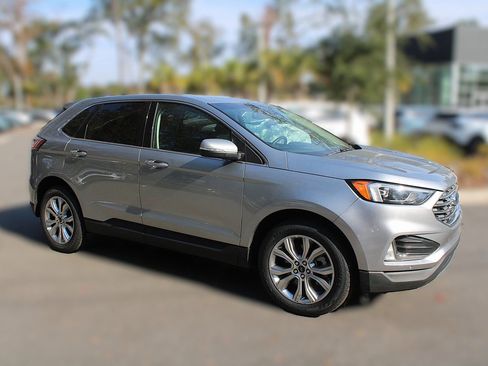 Used 2024 Ford Edge Titanium image 15