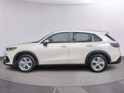 Used 2025 Honda HR-V LX image 2