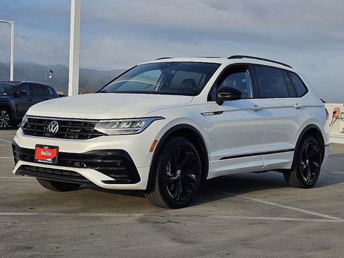 Used 2024 Volkswagen Tiguan SE R-Line image 6