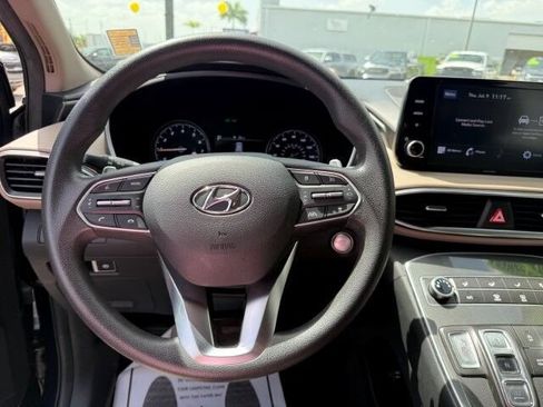 Used 2022 Hyundai Santa Fe SEL FWD image 17