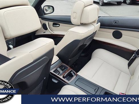 Used 2013 BMW 328i Convertible image 11