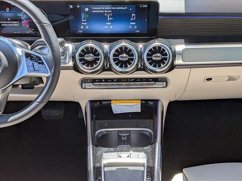 New 2026 Mercedes-Benz GLB 250 image 11
