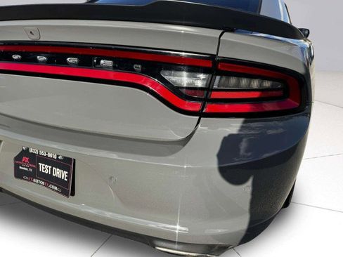 Used 2019 Dodge Charger SXT w/ Plus Group image 13