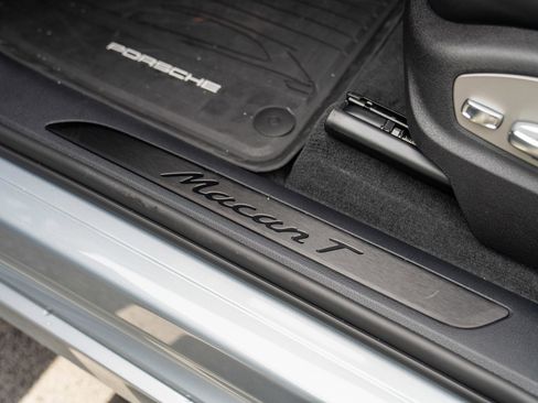 New 2026 Porsche Macan Turbo AWD/4WD image 12