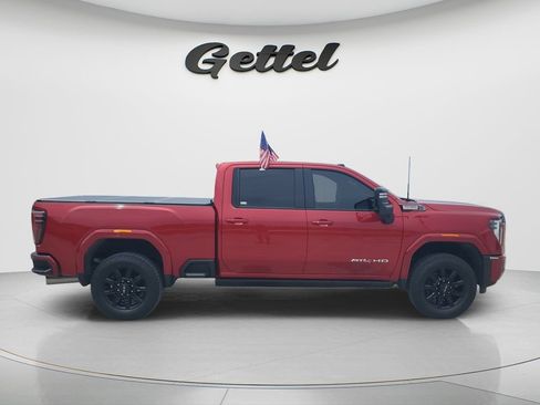 Used 2025 GMC Sierra 2500 AT4 w/ AT4 Premium Plus Package AWD/4WD image 4