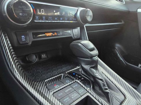 Used 2019 Toyota RAV4 XLE image 19