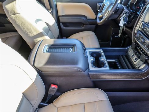 Used 2018 GMC Sierra 1500 Denali w/ Denali Ultimate Package image 16