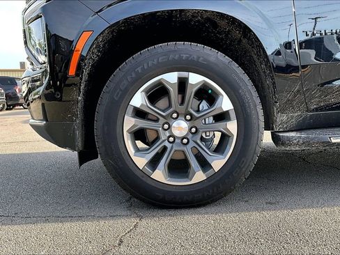 New 2026 Chevrolet Tahoe LS w/ LPO, Dark Essentials Package AWD/4WD image 12