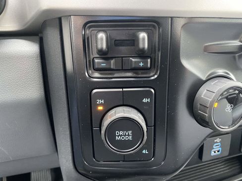 New 2025 Ford F550 4WD image 23
