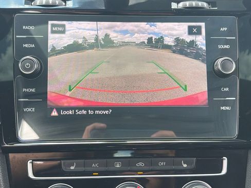 Certified 2020 Volkswagen GTI SE FWD image 16