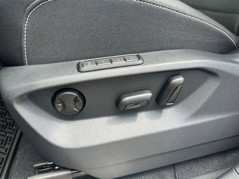 New 2025 Volkswagen Atlas SEL image 24