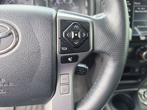 Used 2021 Toyota 4Runner SR5 AWD/4WD image 31