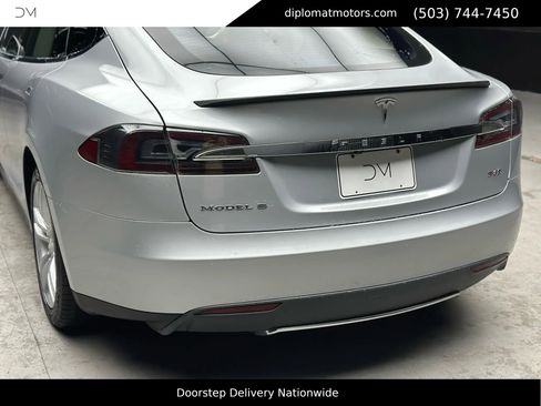 Used 2014 Tesla Model S image 16