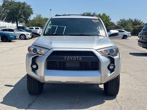 Used 2023 Toyota 4Runner SR5 Premium AWD/4WD image 2