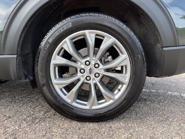 Certified 2022 Ford Explorer XLT w/ Equipment Group 202A AWD/4WD image 15