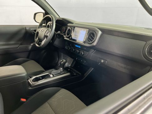 Used 2023 Toyota Tacoma TRD Off-Road image 26