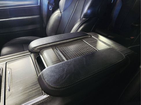 Used 2024 Jeep Wagoneer Series II AWD/4WD image 45