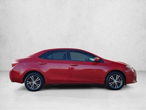 Used 2016 Toyota Corolla LE FWD image 4