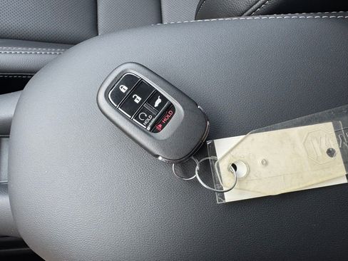 New 2026 Honda HR-V EX-L image 13