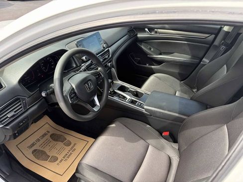 Used 2020 Honda Accord LX image 9