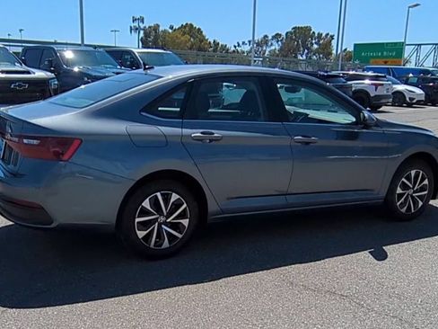 Used 2025 Volkswagen Jetta S FWD image 8
