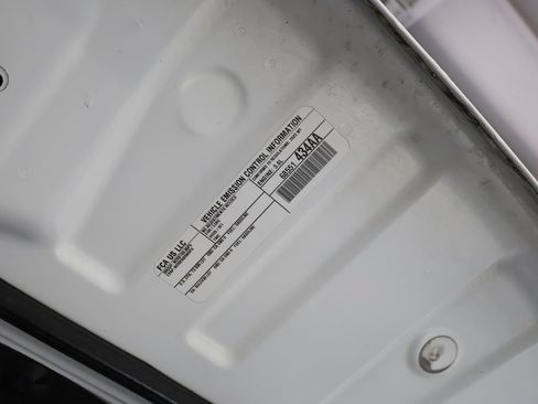 Used 2022 Jeep Grand Cherokee Summit AWD/4WD image 39