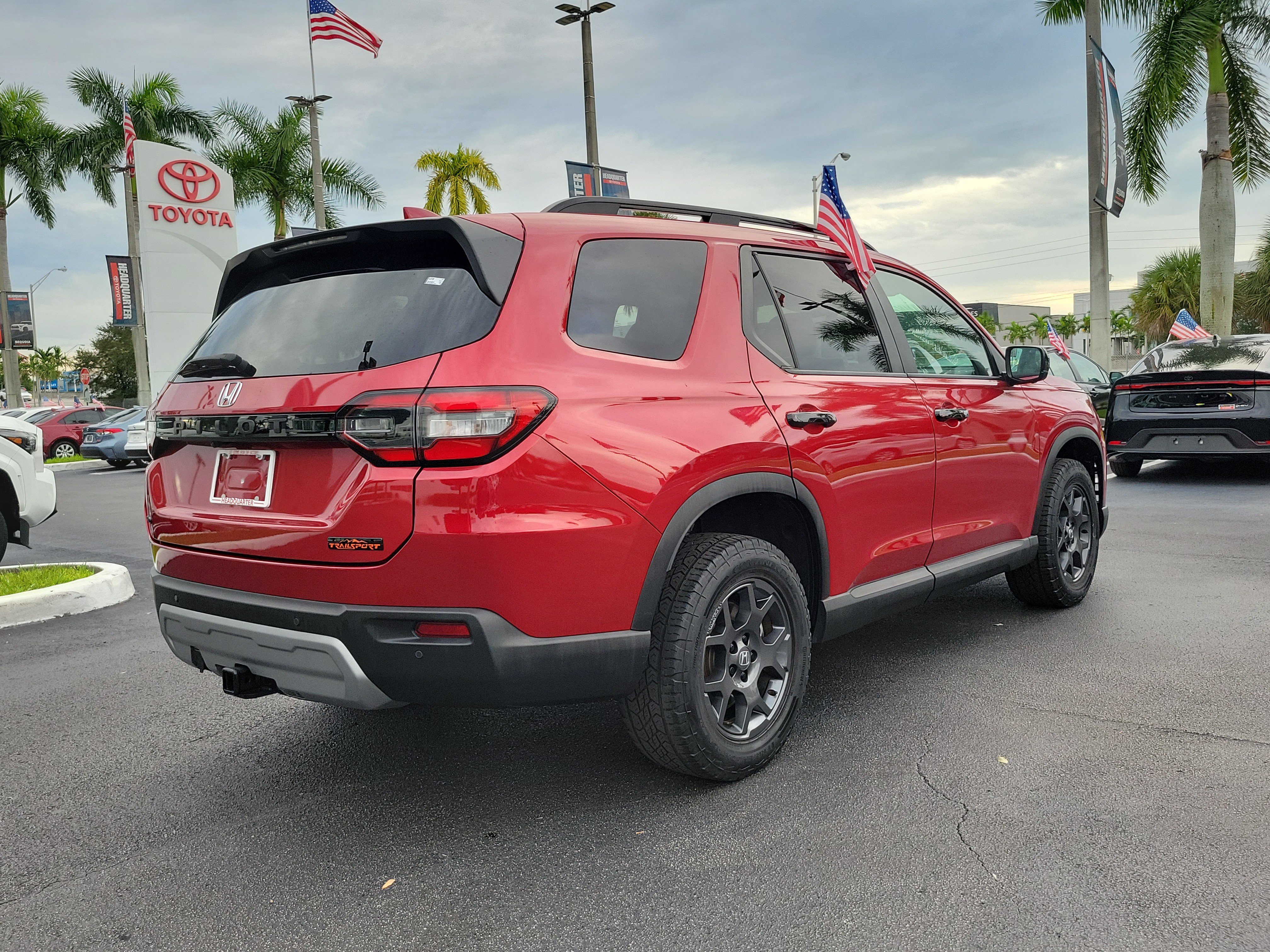 Used 2024 Honda Pilot TrailSport image 12