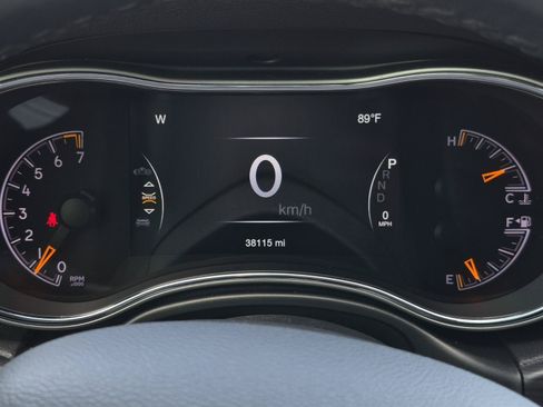 Used 2021 Jeep Grand Cherokee Limited w/ Premium Lighting Group AWD/4WD image 25