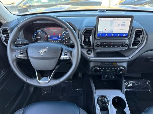 Certified 2024 Ford Bronco Sport Outer Banks w/ Tech Package AWD/4WD image 4