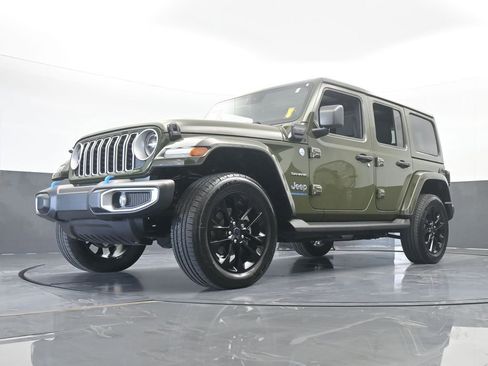 Used 2024 Jeep Wrangler Unlimited Sahara image 61