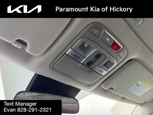 Used 2025 Kia Telluride S AWD/4WD image 29