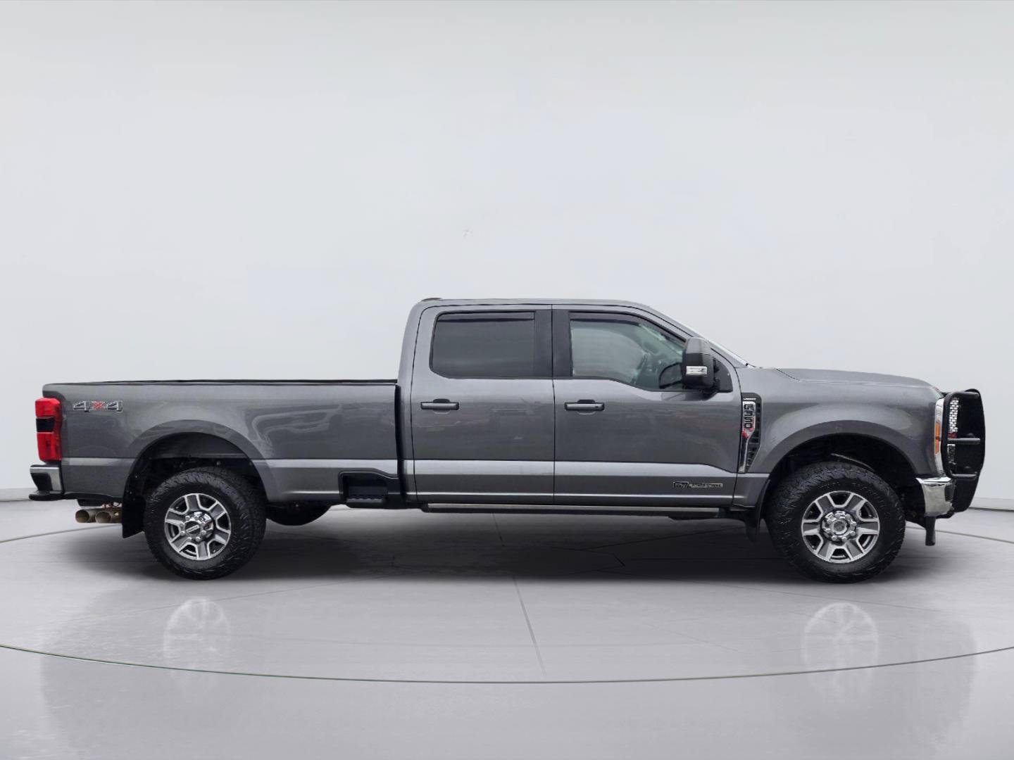 Used 2023 Ford F350 Lariat w/ Lariat Ultimate Package AWD/4WD image 4