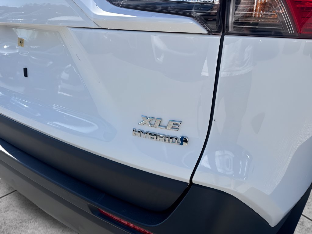 Used 2024 Toyota RAV4 XLE w/ Convenience Package AWD/4WD image 28
