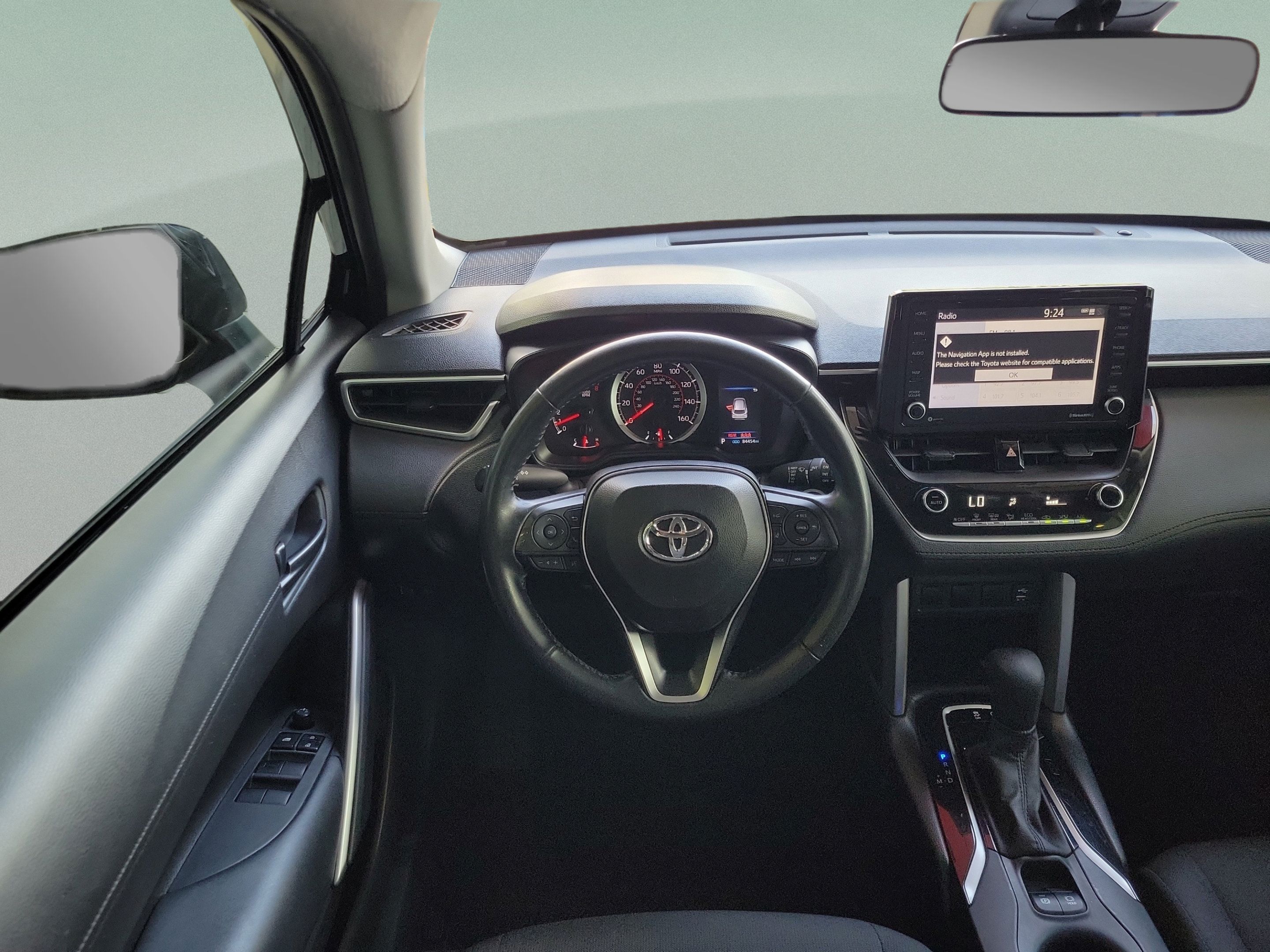 Used 2022 Toyota Corolla Cross LE FWD image 22