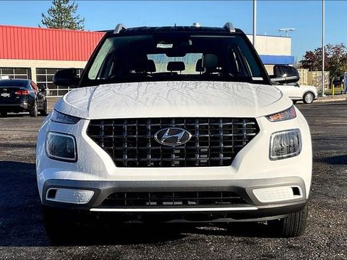 New 2026 Hyundai Venue SEL image 16